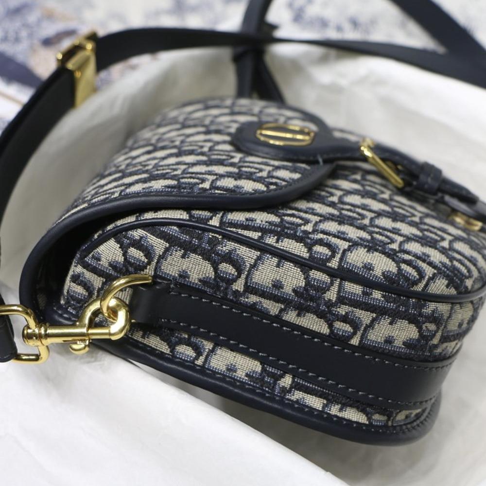 medium-dior-bobby-bag Shoulder