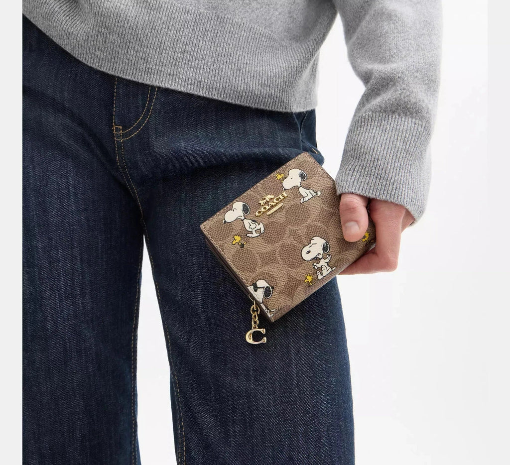 peanuts-x-coach-snap-wallet ohter