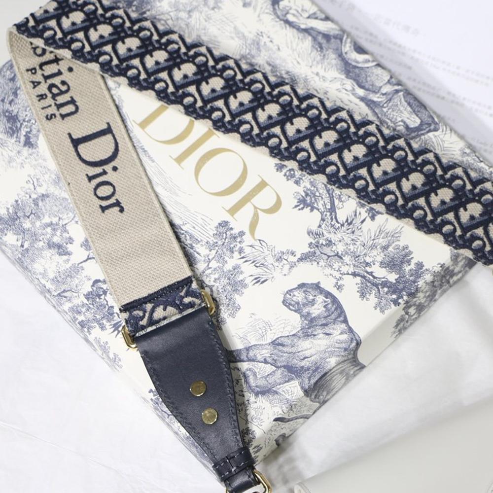 medium-dior-bobby-bag-1 Shoulder