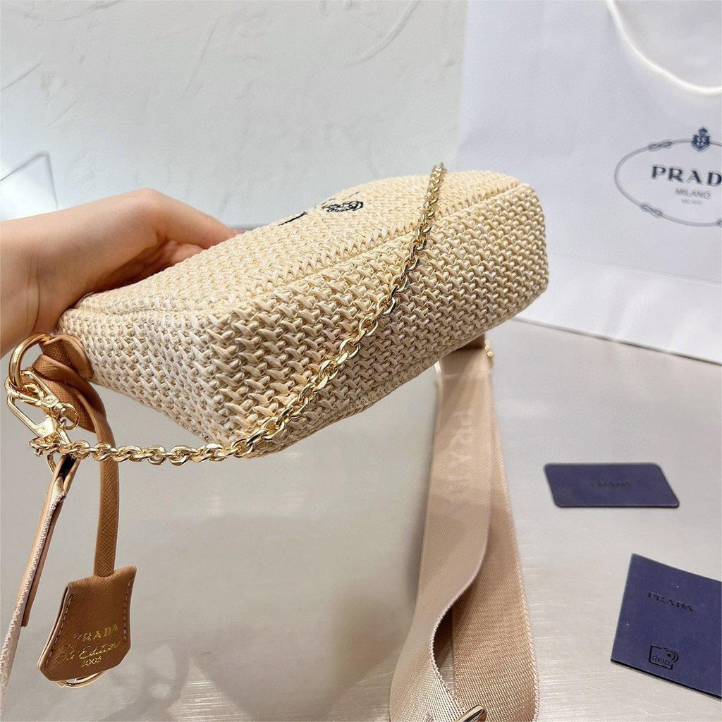prada-handbag-re-edition-2005-bag-8-3x7x2-3inch Handle