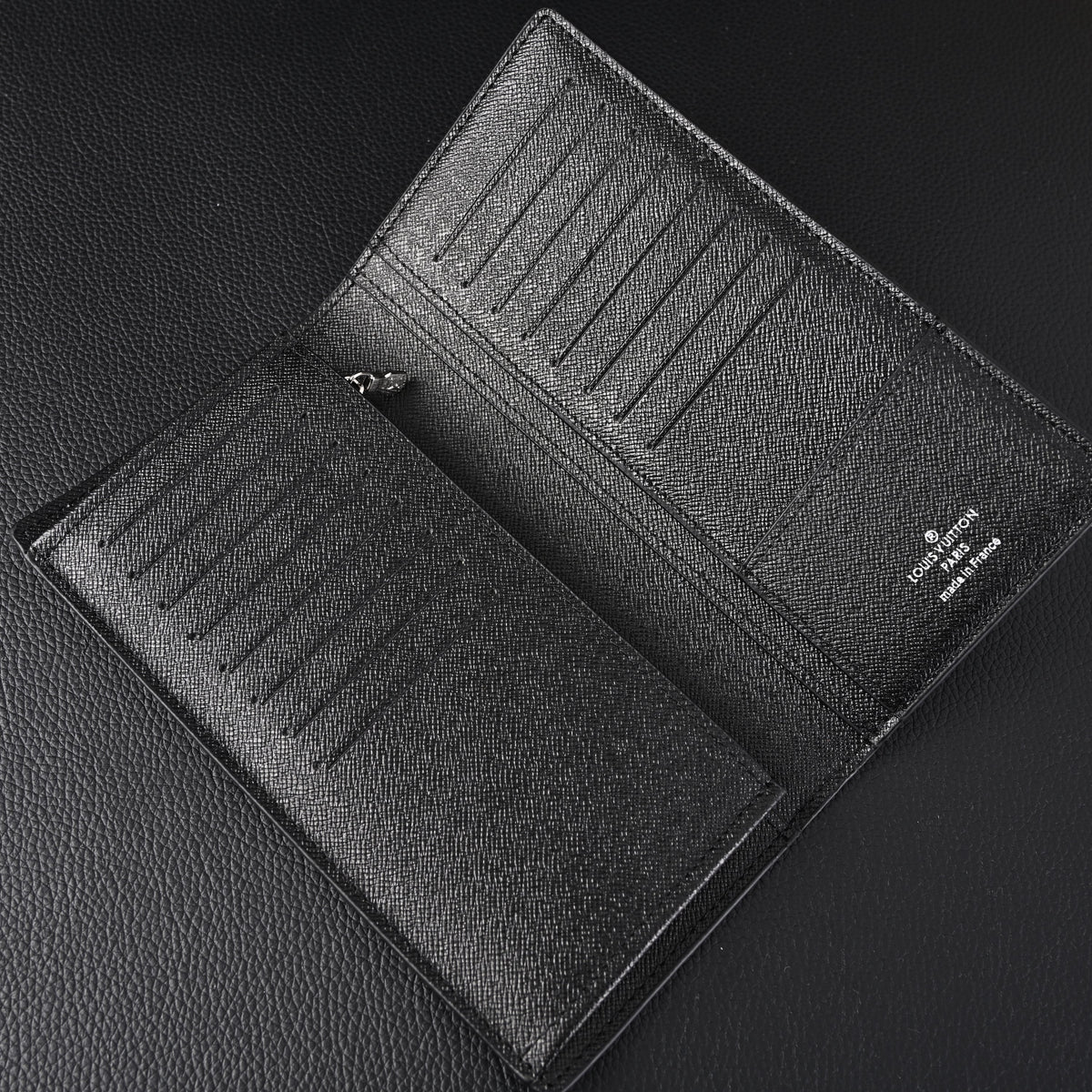 louis-vuitton-brazza-wallet-monogram-eclipse-canvas-long-bifold-m61697 ohter