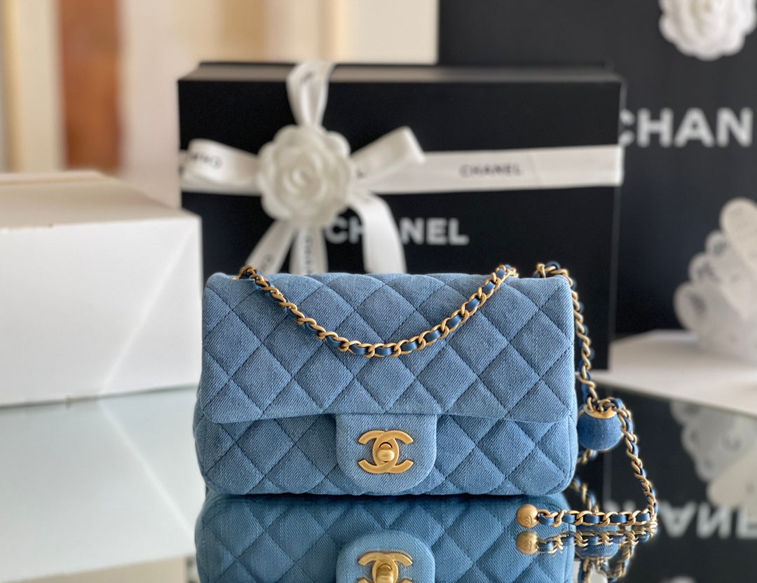 chanel-denim-flap-bag-20x13x7cm Crossbody