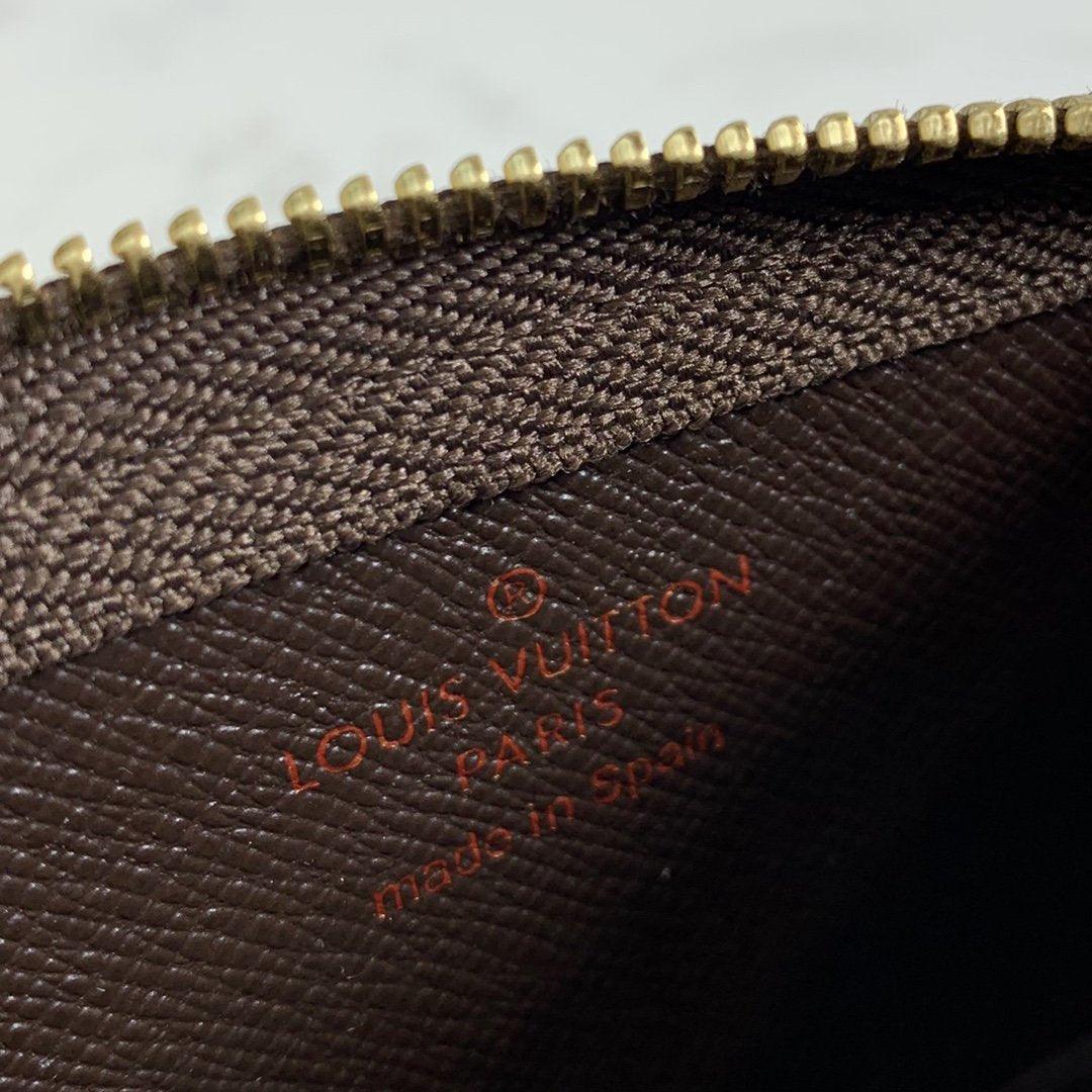 louis-vuitton-wallet-25 ohter