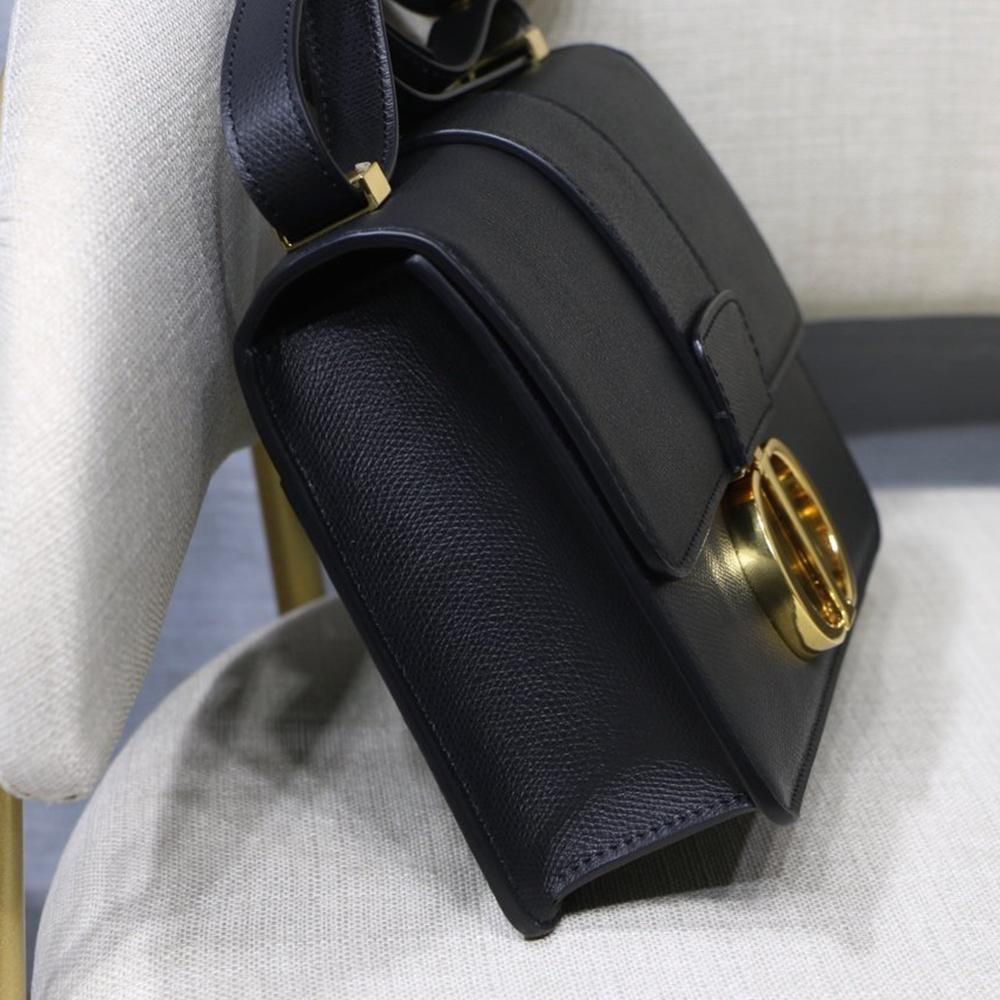 30-montaigne-bag-3 Crossbody