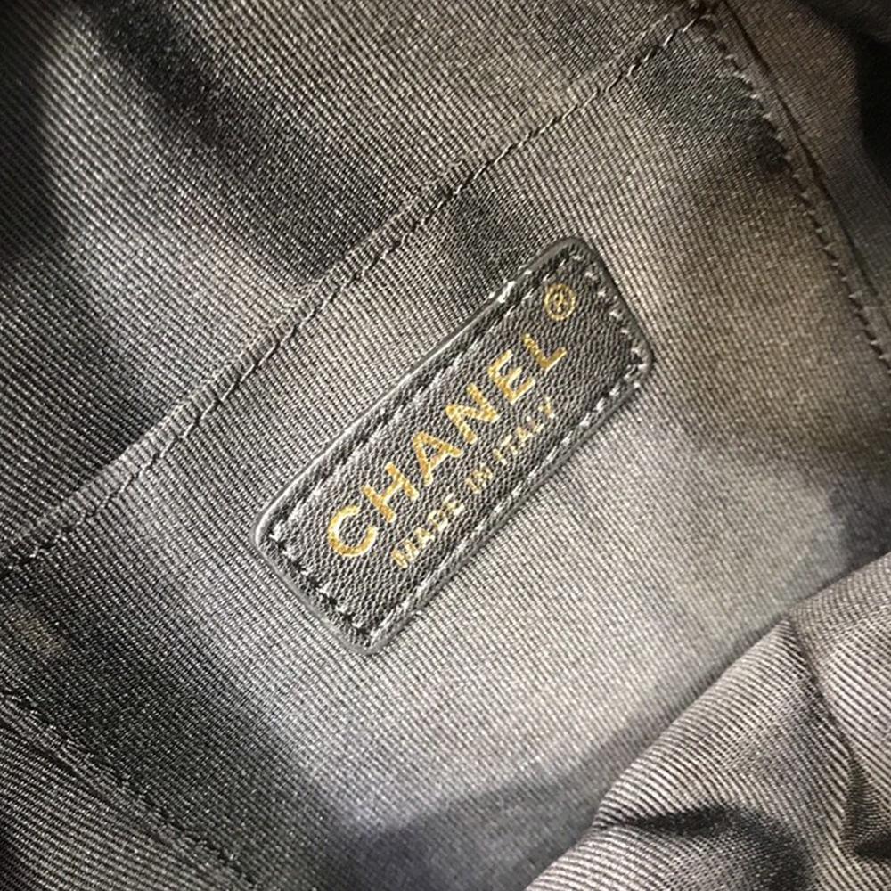 chanel-wallet Crossbody
