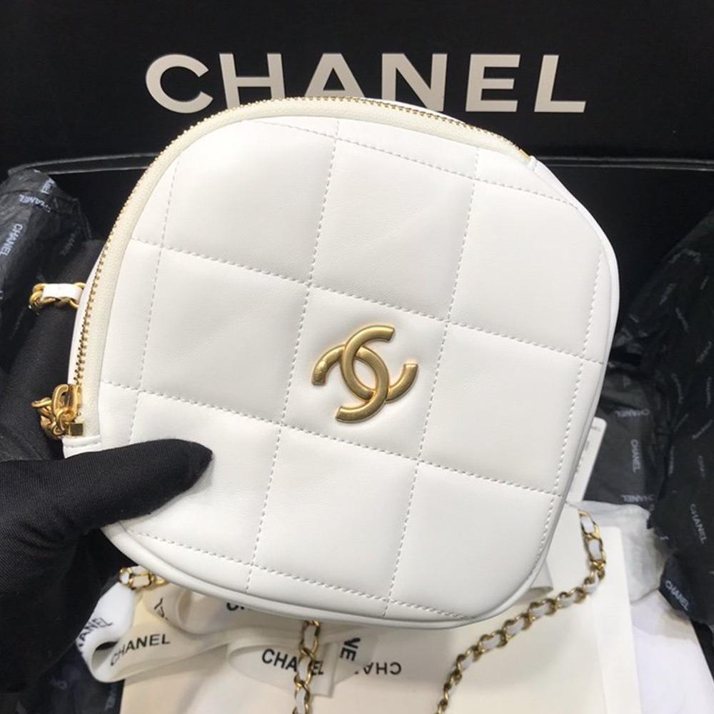 chanel-wallet-2 Crossbody