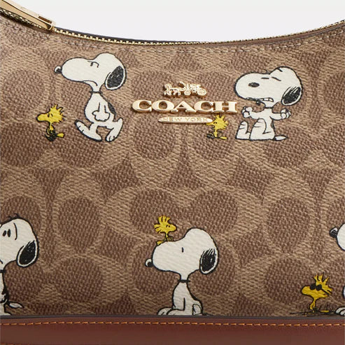 peanuts-teri-snoopy-shoulder-bag Shoulder