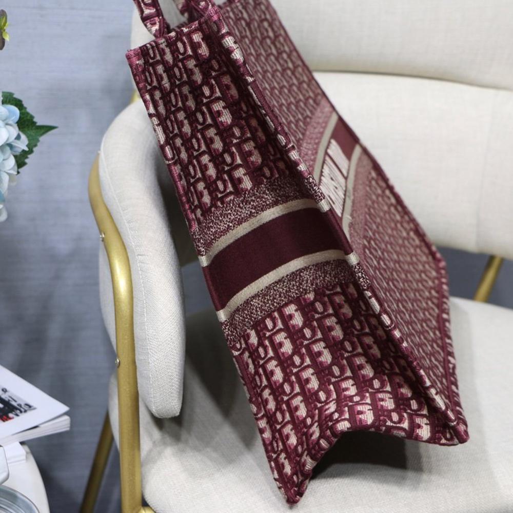 dior-book-tote-9 Tote