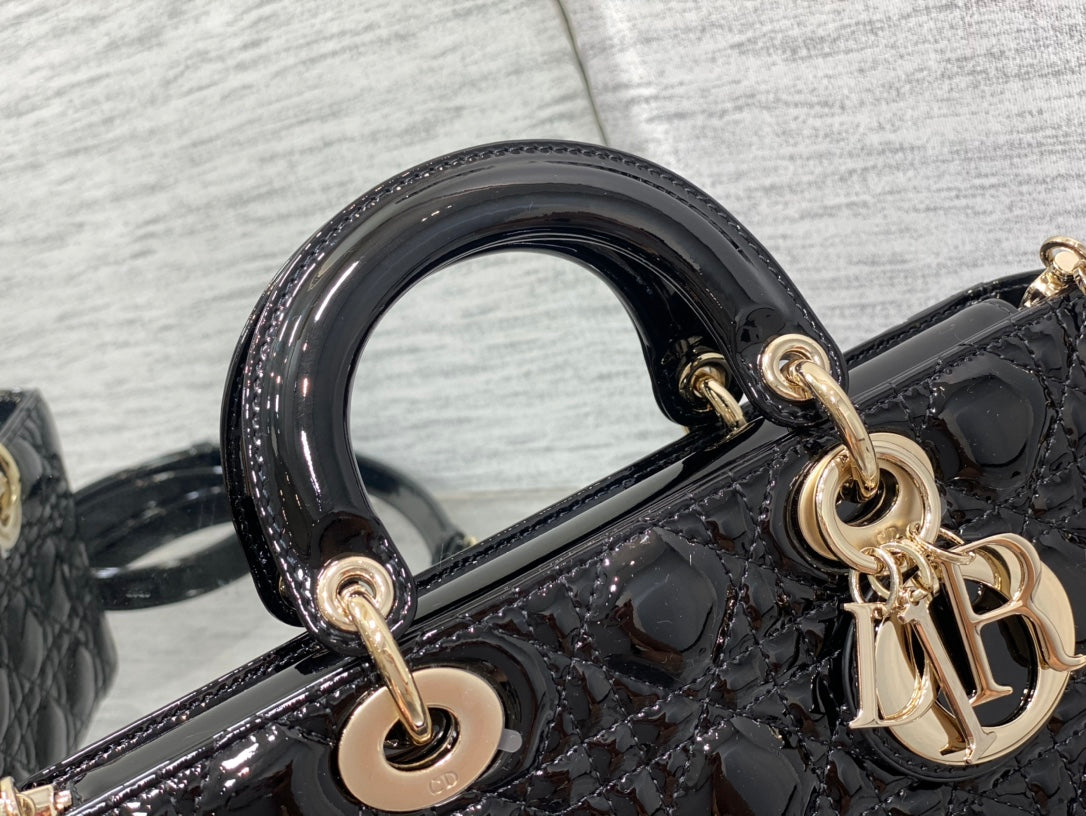 dior-lady-d-joy-medium-patent-black-leather-bag-26x6x14cm Handle