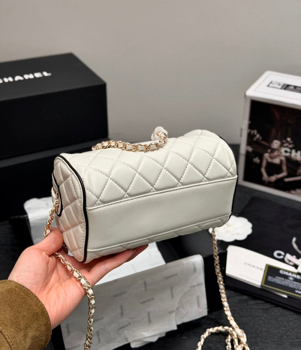 serenityll-2001113chanel-bag-11-5-18-5-11cm Crossbody