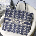 dior-book-tote-10 Tote
