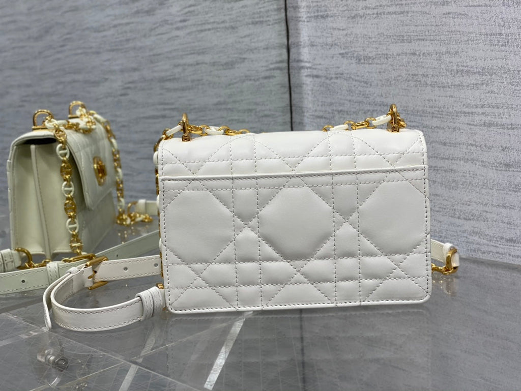 dior-miss-caro-white-macrocannage-lambskin-bag-19-x-13-x-5-5-cm Crossbody