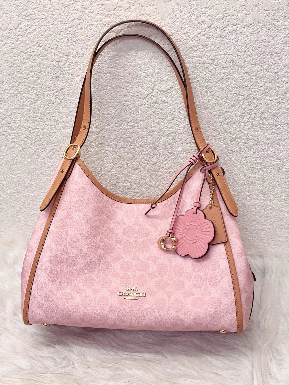 coach-erin-shoulder-bag-in-signature-canvas Shoulder