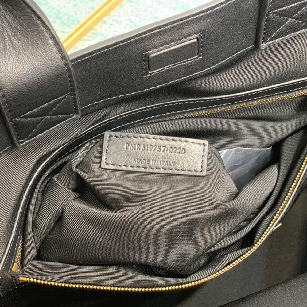 tag-hobo-bag Tote