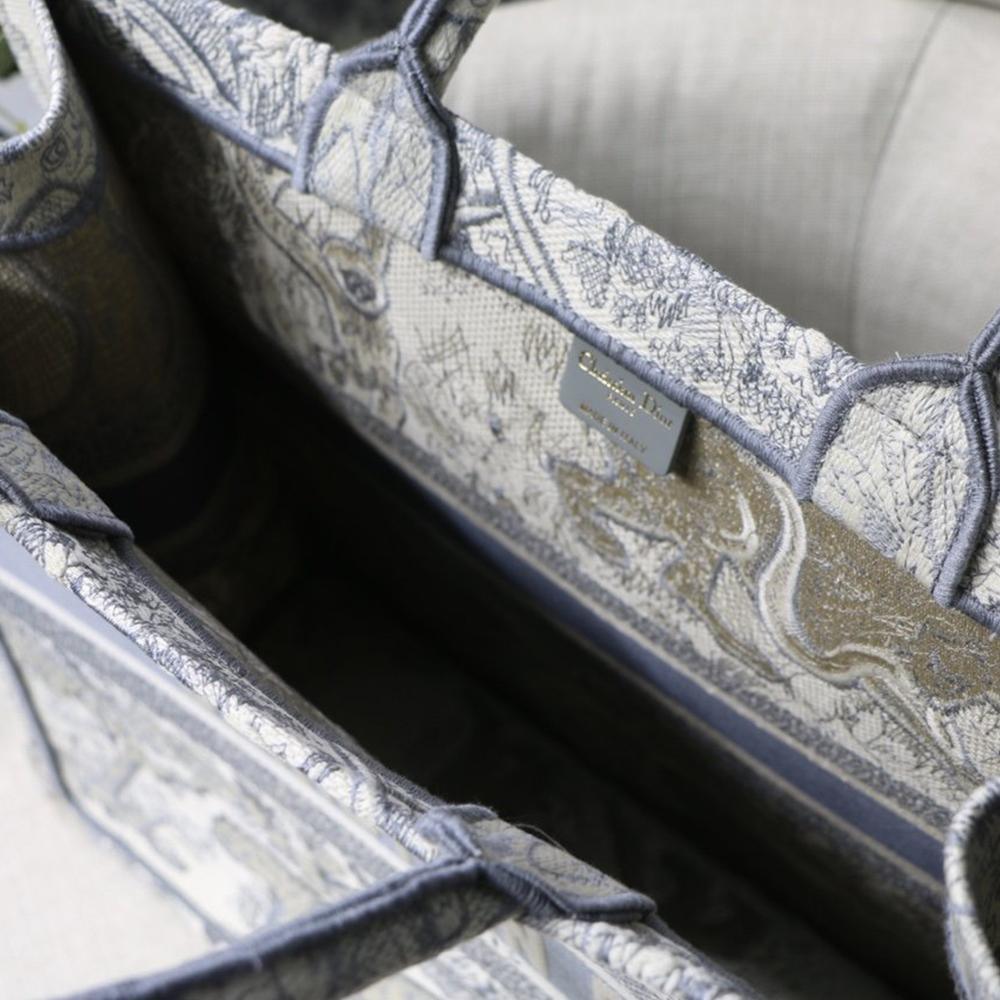 dior-book-tote-7 Tote