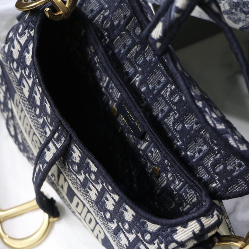 saddle-bag-1 Shoulder