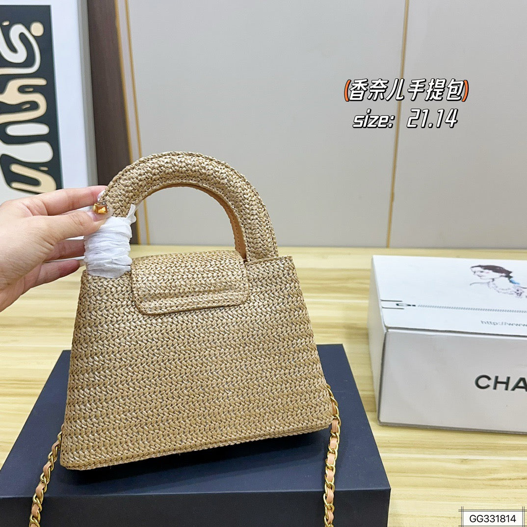 serenityll-200108-chanel-bag Handle