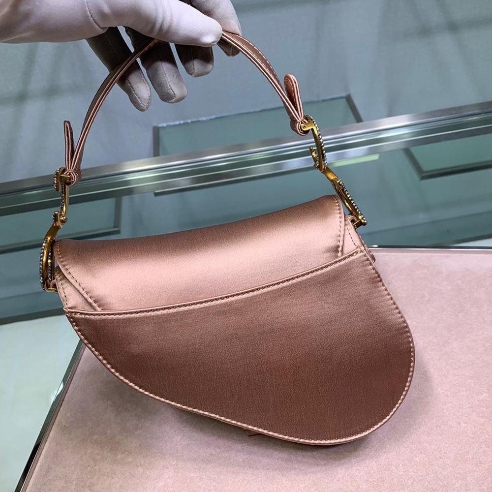 saddle-bag-8 Handle