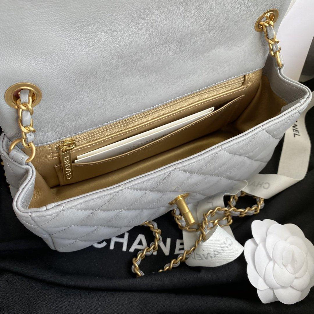 mini-flap-bag-5 Crossbody