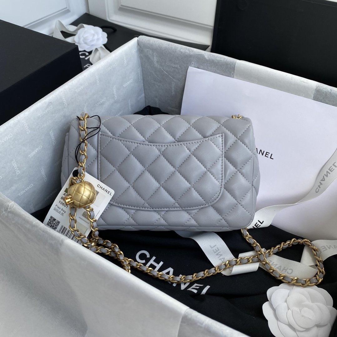 mini-flap-bag-5 Crossbody