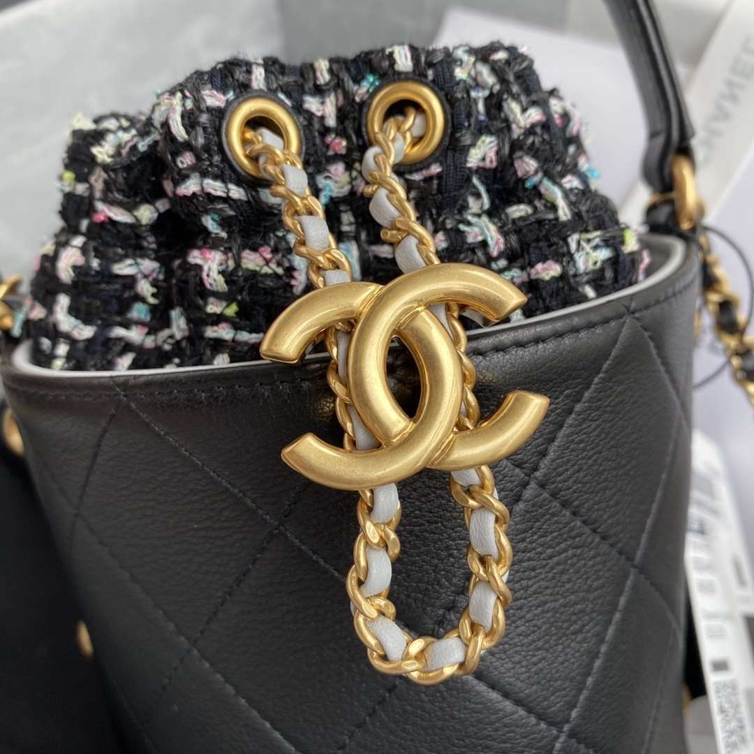 chanel-2020-tweed-soul-bucket-bag-black-copy Crossbody