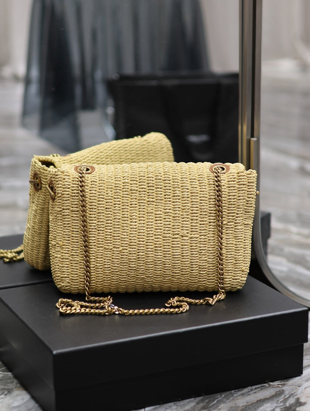ysl-kate-in-raffia-28-5-20-6cm Crossbody