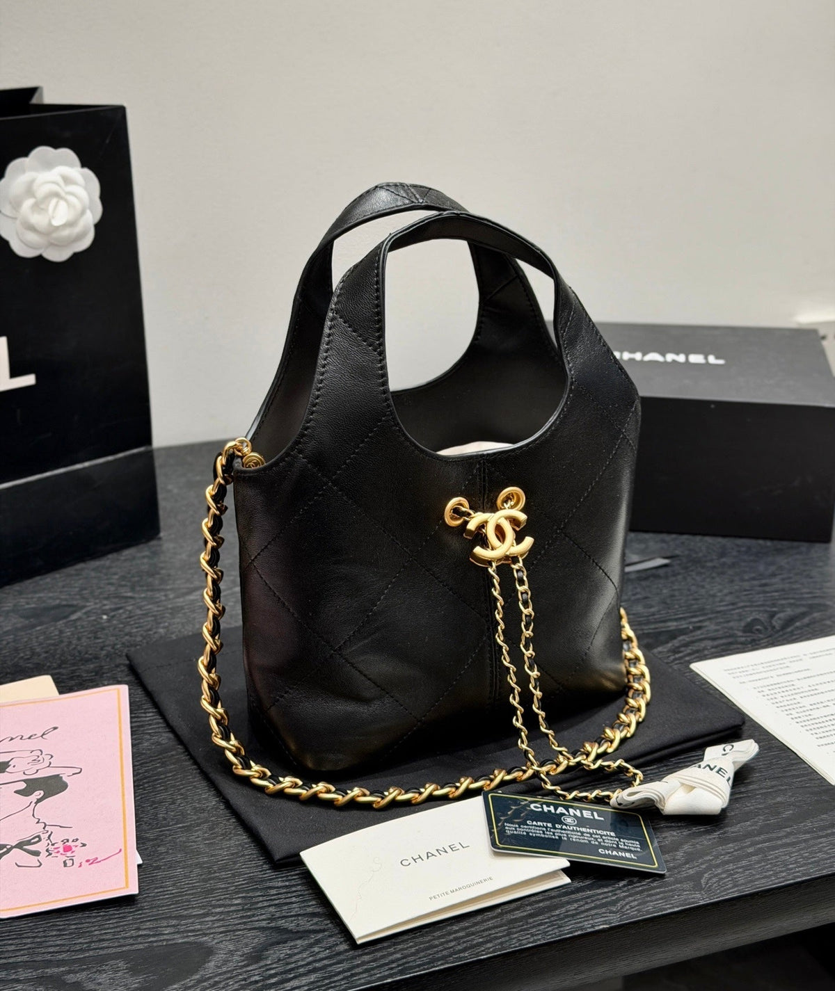 serenityll-200107-chanel-bag Tote