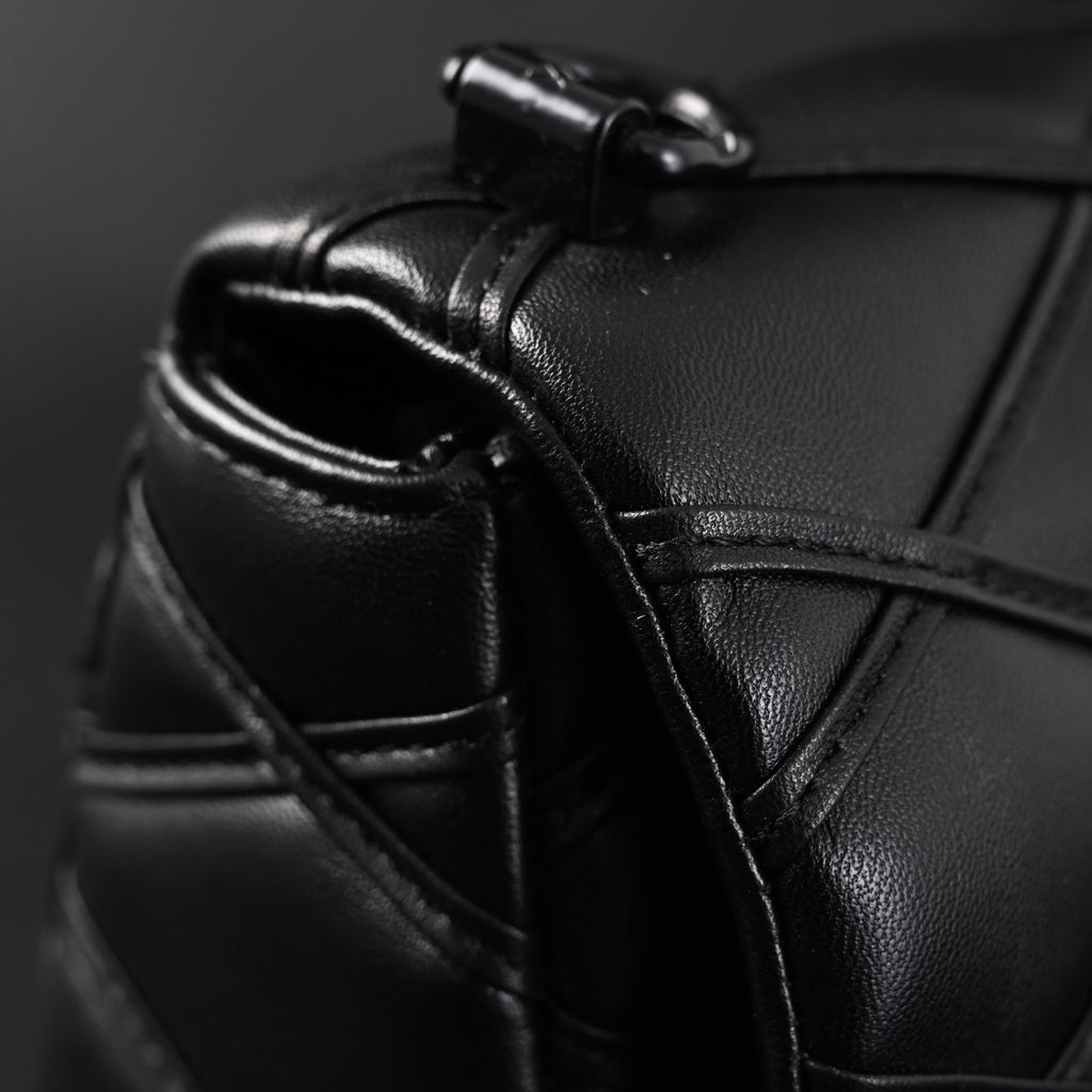 louis-vuitton-go-14-mm-quilted-leather-chain-shoulder-bag-black Shoulder