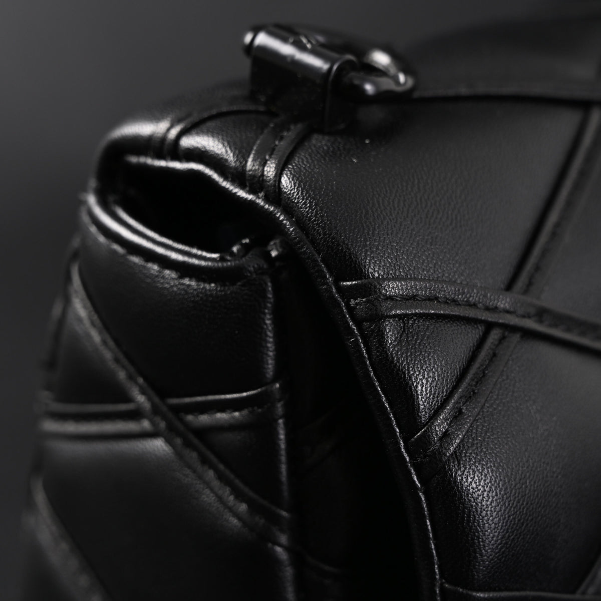 louis-vuitton-go-14-mm-quilted-leather-chain-shoulder-bag-black Shoulder