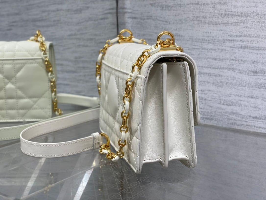 dior-miss-caro-white-macrocannage-lambskin-bag-19-x-13-x-5-5-cm Crossbody