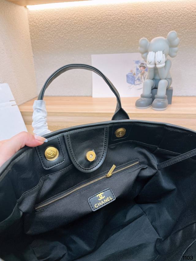chanel-deauville-em-couro-preta-italiana-bag Tote