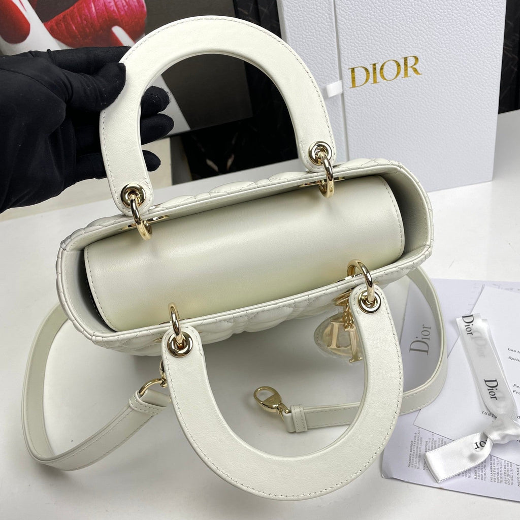 dior-lady-medium-white-bag-24cm Handle