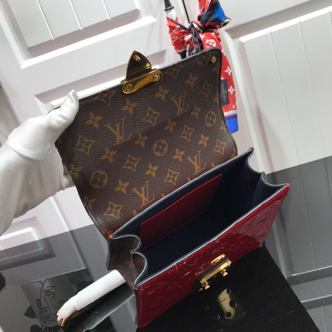 lv-wynwood-1 Crossbody