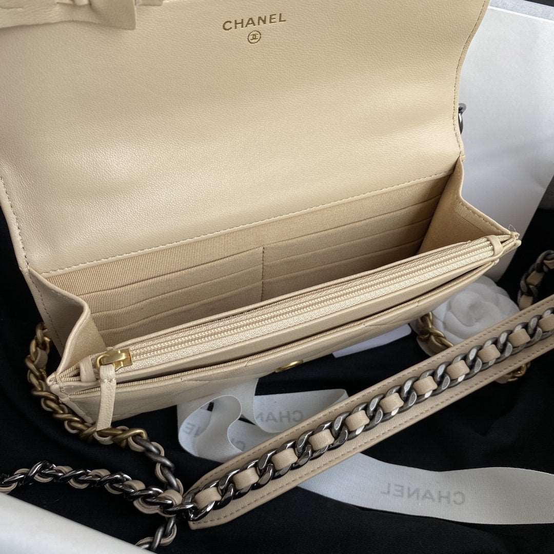 chanel-19-wallet-on-chain-woc-beige-copy ohter
