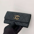 chanel-caviar-quilted-gusset-flap-wallet-copy ohter