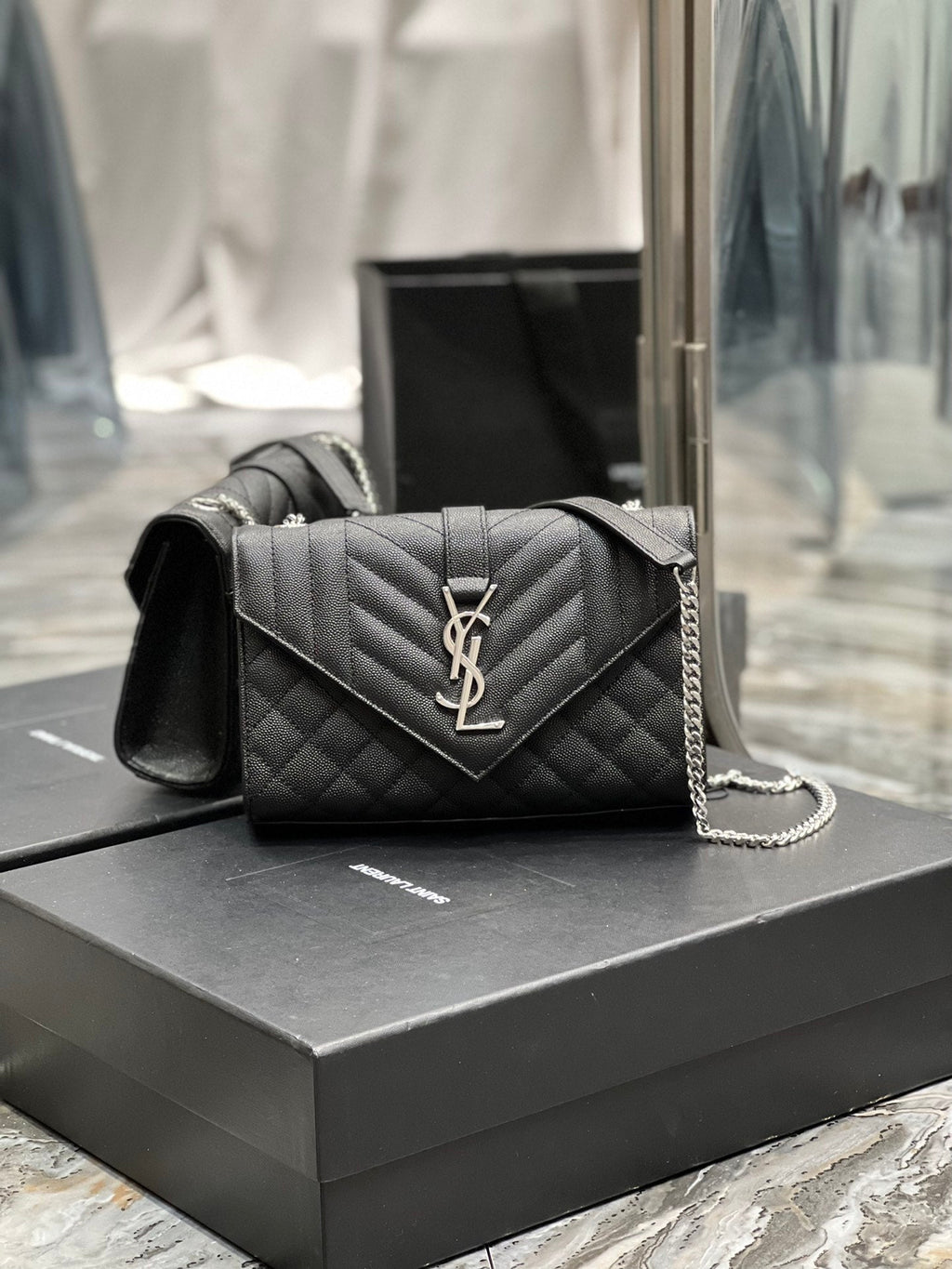 ysl-envelope-bag-21cm-526286-02 Crossbody