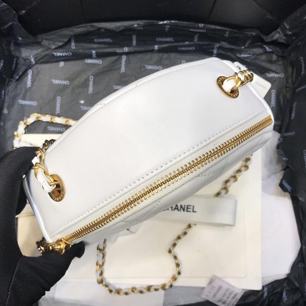 chanel-wallet-2 Crossbody