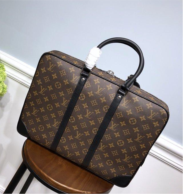 louis-vuitton-bag-4 Handle
