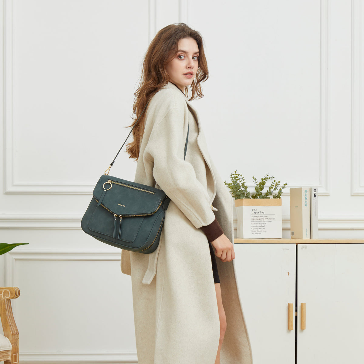 the-emila Crossbody