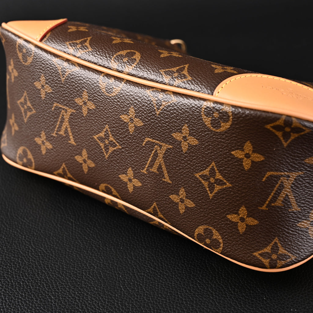 louis-vuitton-monogram-canvas-shoulder-bag Shoulder