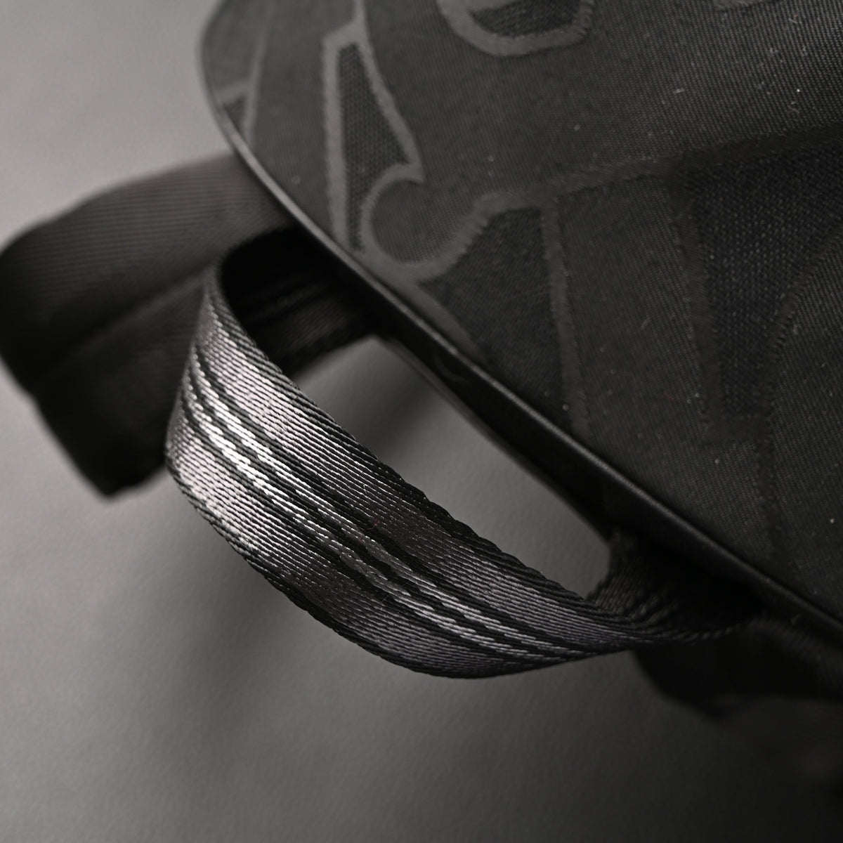 burberry-monogram-black-nylon-backpack ohter
