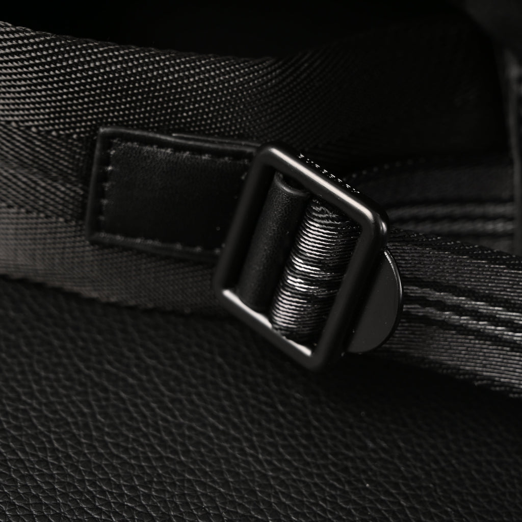 burberry-monogram-black-nylon-backpack ohter