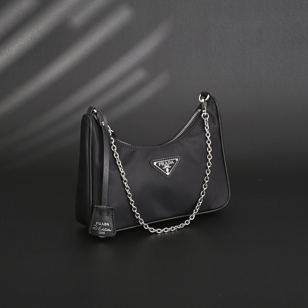 prada-re-edition-2005-nylon-shoulder-bag-black Shoulder