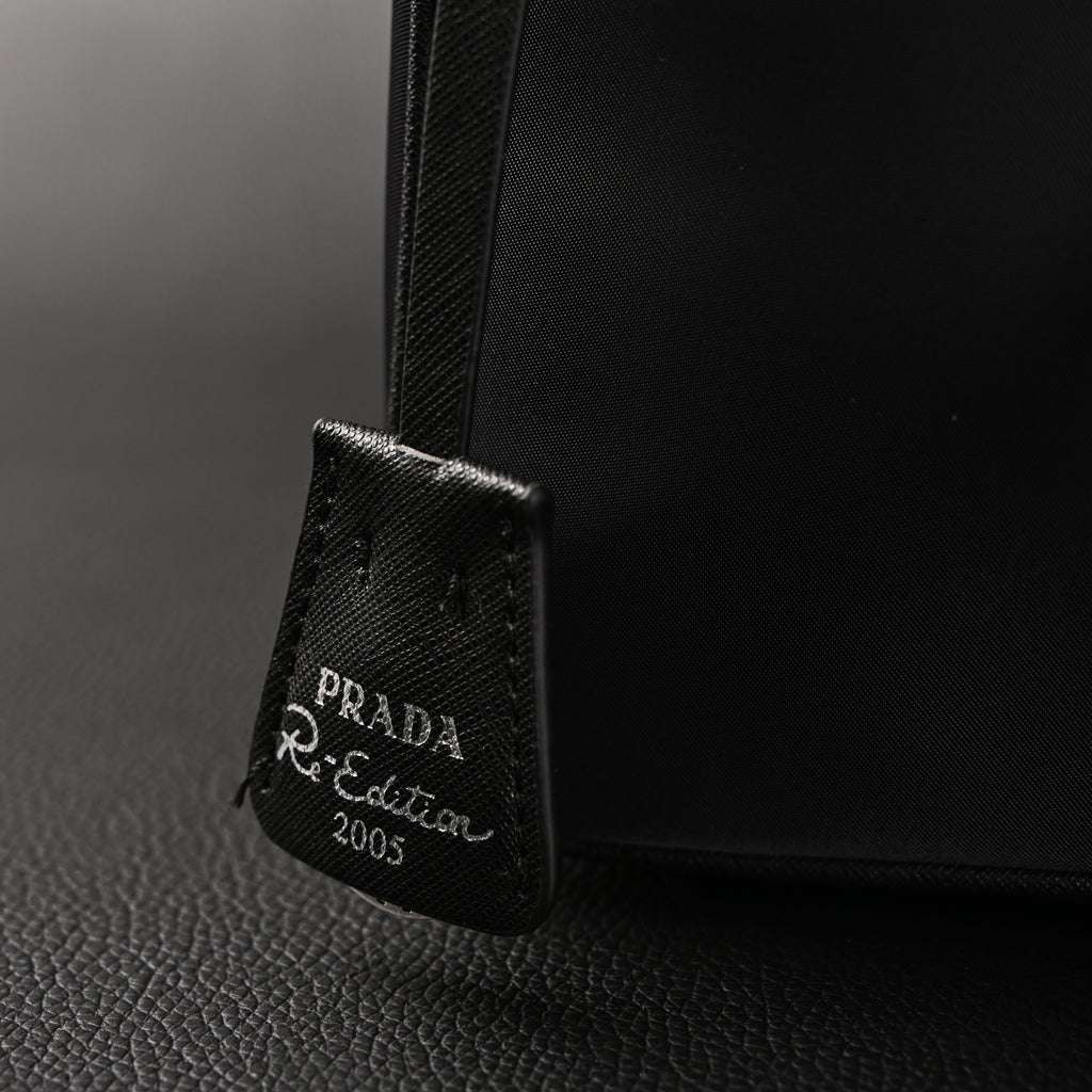 prada-re-edition-2005-nylon-shoulder-bag-black Shoulder