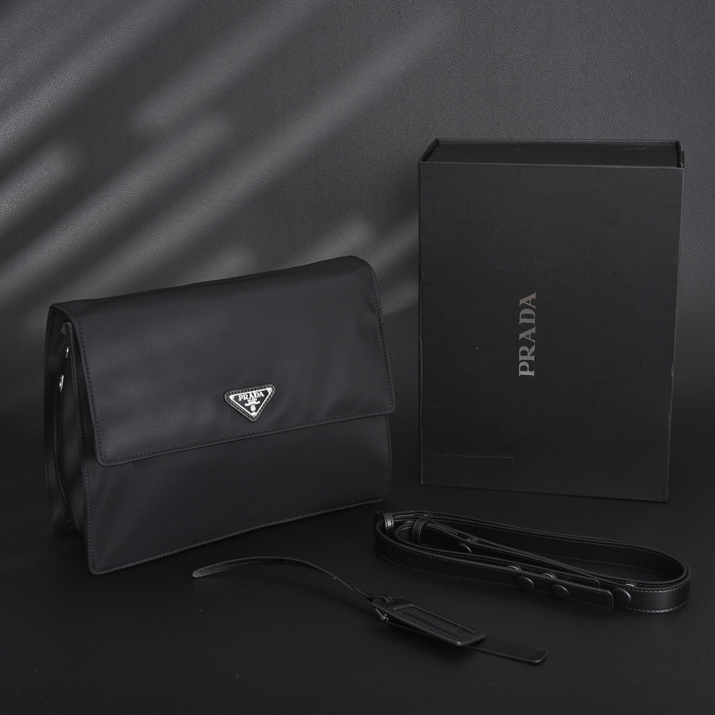prada-nylon-black-messenger-bag Crossbody