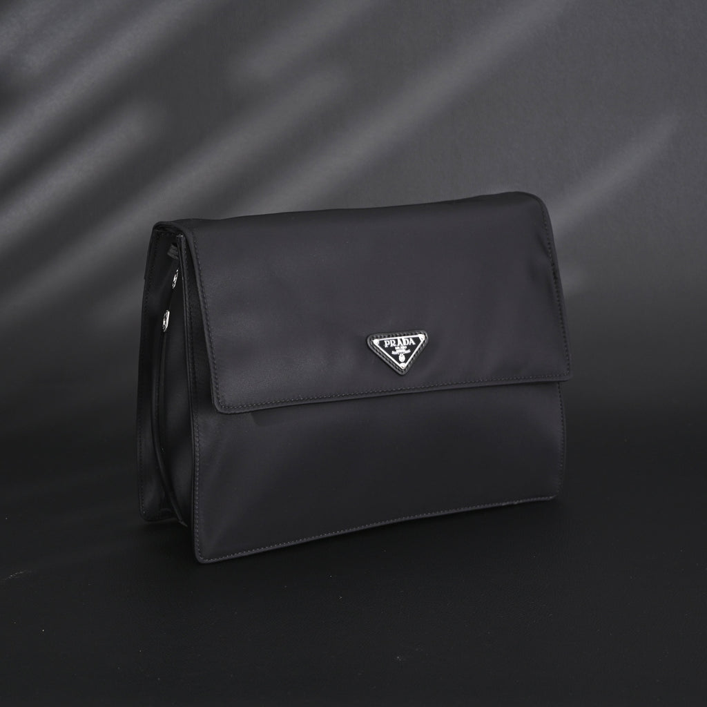 prada-nylon-black-messenger-bag Crossbody