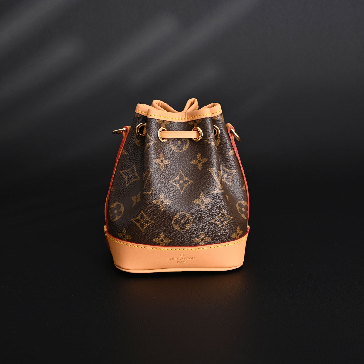 louis-vuitton-noe-bucket-bag-monogram-canvas-with-natural-leather-trim Crossbody
