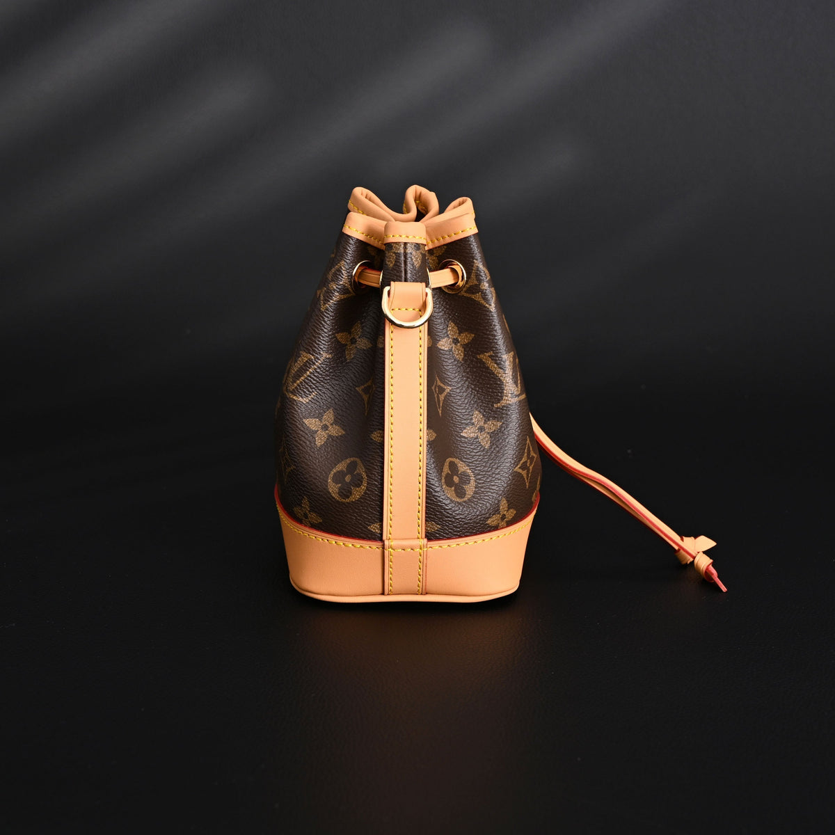 louis-vuitton-noe-bucket-bag-monogram-canvas-with-natural-leather-trim Crossbody