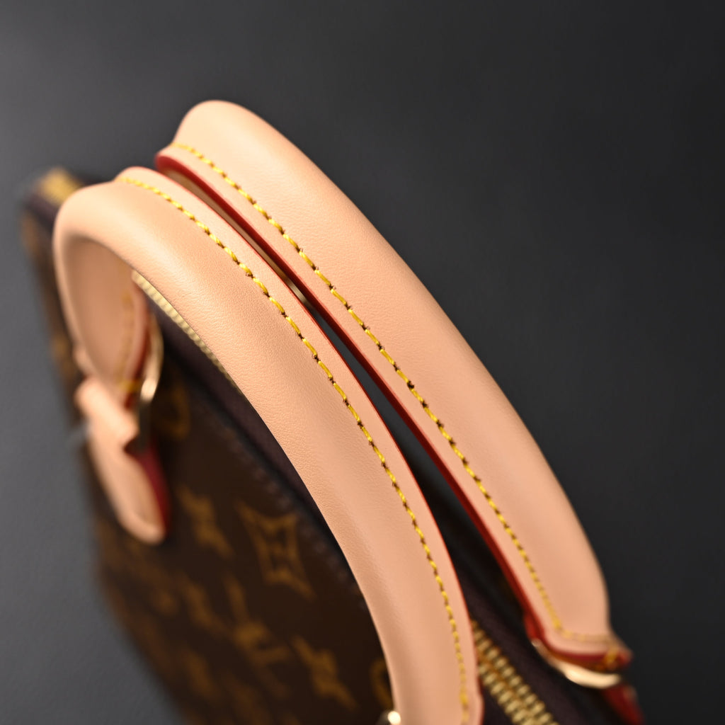 louis-vuitton-speedy-30-handbag-monogram-canvas-with-leather-trim Handle