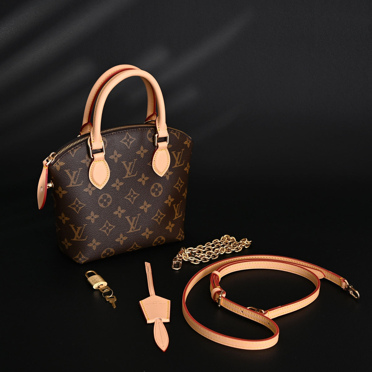 louis-vuitton-speedy-30-handbag-monogram-canvas-with-leather-trim Handle